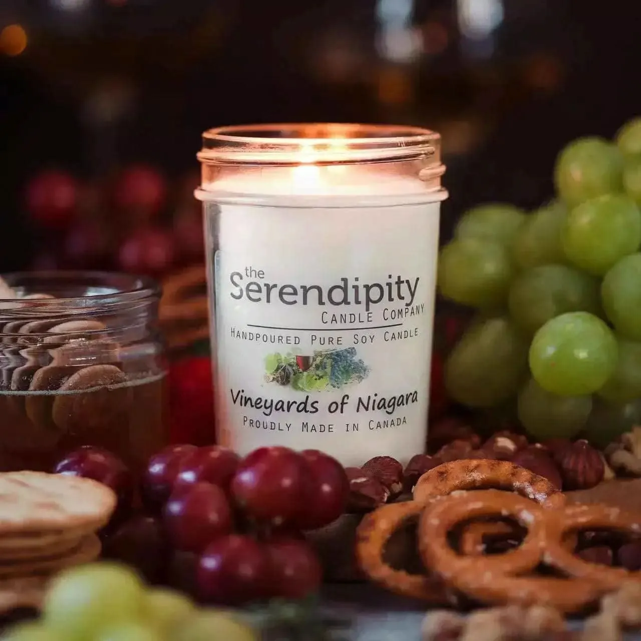 Vineyards of Niagara Soy Candle - Handcrafted & Eco-Friendly