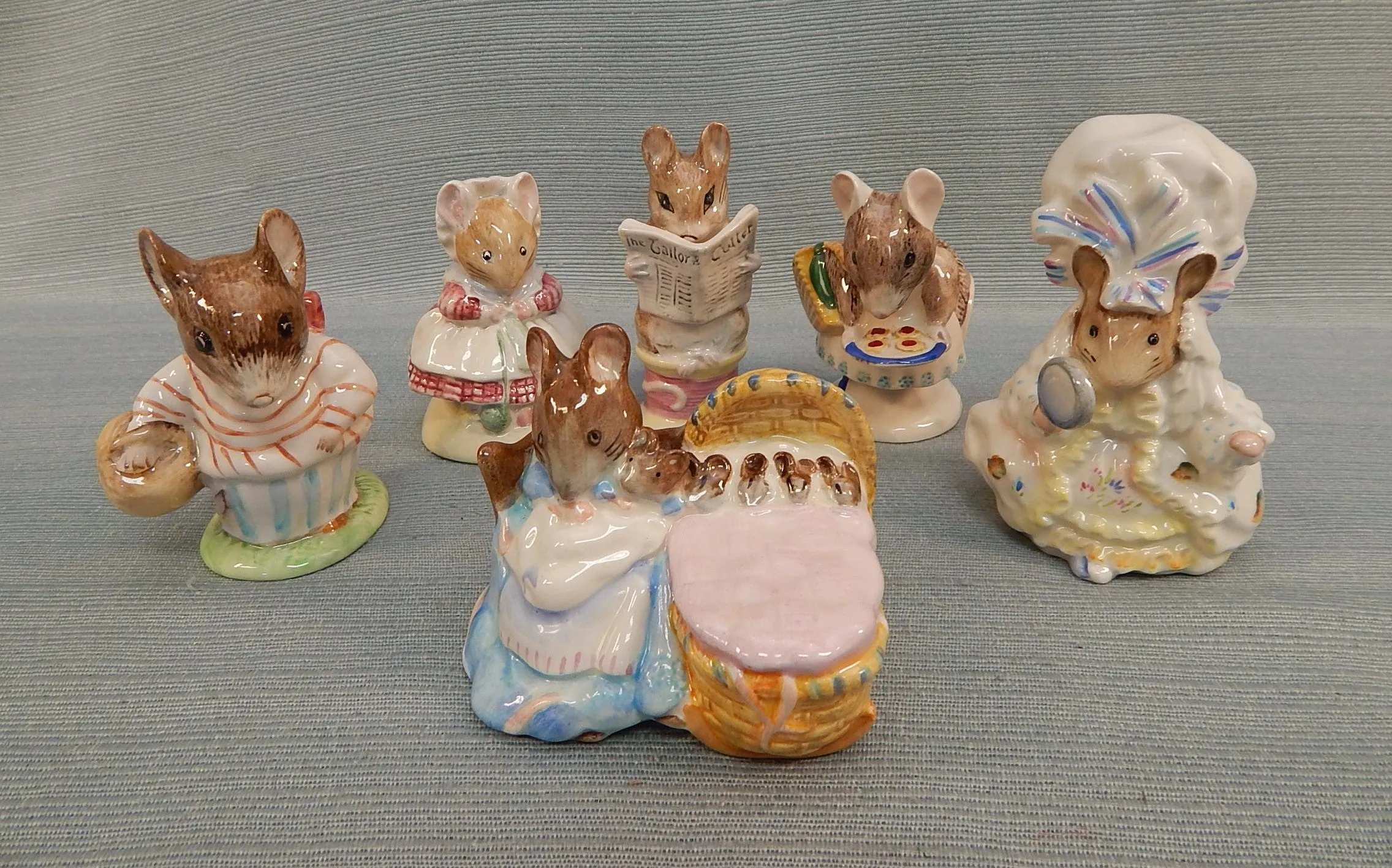 Vintage Beatrix Potter Figurines - Set of 6 Mice